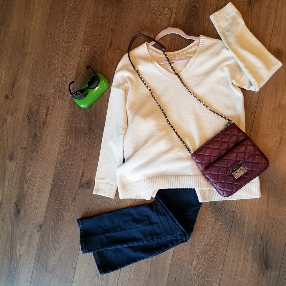 Hinge V Neck Sweater With Split Lower Back - image 1